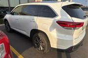 $27372 : Pre-Owned 2019 Highlander XLE thumbnail