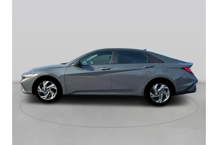 $24420 : Hyundai ELANTRA Hybrid 2025 image 5