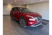 $21984 : Nissan Rogue 2023 SV 4dr Cro thumbnail