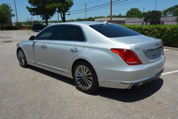 2017 Genesis G90 3.3T Premium image 10