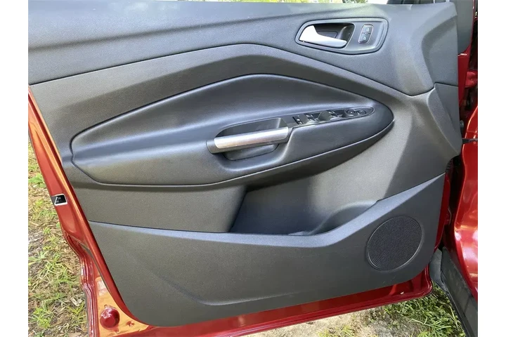 $16540 : Ford Escape 2019 SE 4dr SUV image 10