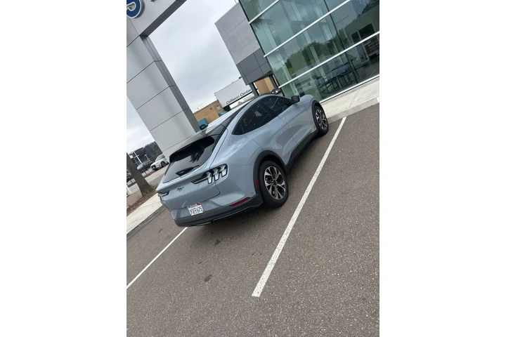 $31900 : Ford Mustang Mach-E 2024 Sel image 5