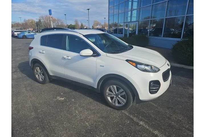 $9885 : Pre-Owned 2017 Sportage LX image 8