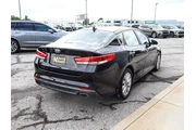 $10548 : 2016 Optima 4dr Sdn LX thumbnail