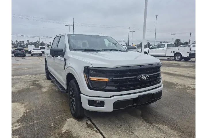 $39982 : Ford F-150 2024 4x2 XLT 4dr image 2