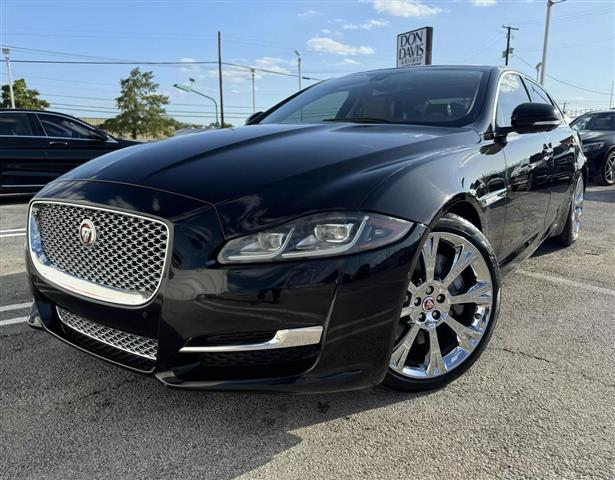 $21995 : 2016 JAGUAR XJ XJL PORTFOLIO image 4