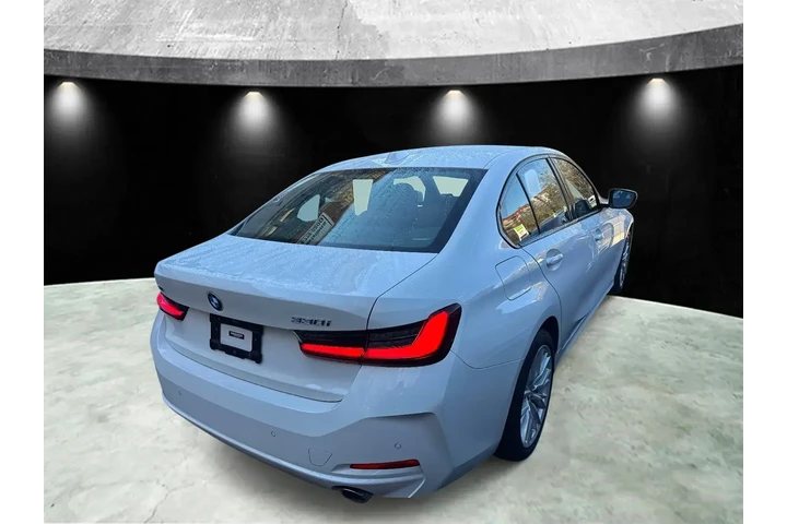 $29985 : BMW 3 Series 2023 AWD 330i x image 6