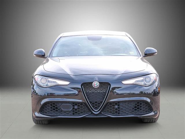 $22499 : Pre-Owned 2019 Alfa Romeo Giu image 2