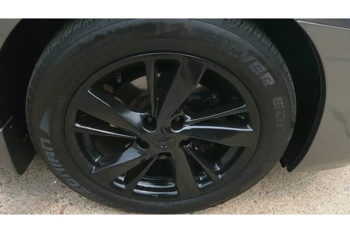 $10999 : 2015 Altima 2.5 SL image 10