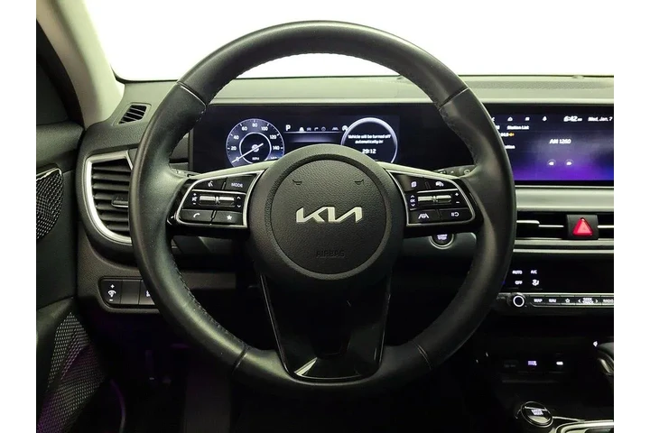 $23998 : Kia Seltos 2024 EX 4dr SUV image 10