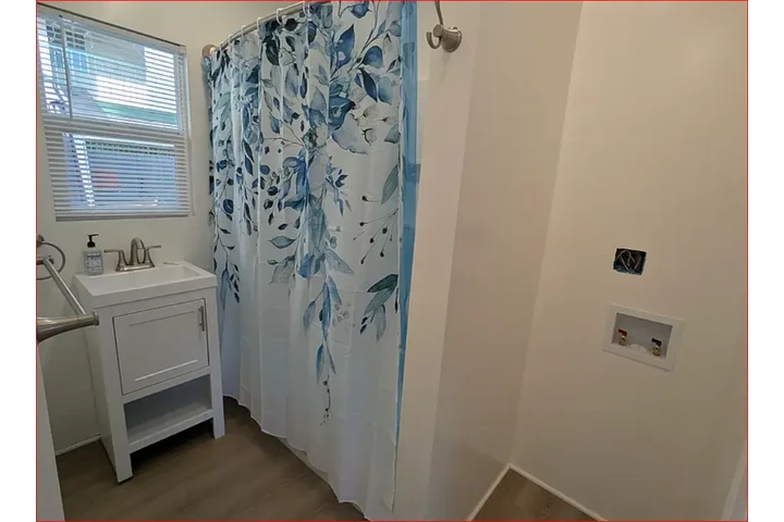$800 : Esta encantadora casa de 2 dor image 2