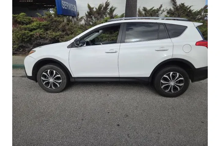 $12950 : Toyota RAV4 2013 LE 4dr SUV image 7