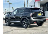 $27445 : Nissan Kicks 2026 SV 4dr Cro thumbnail
