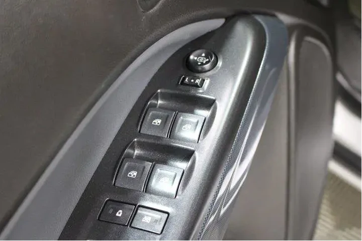 $25982 : Chevrolet Colorado 2018 4x4 image 7
