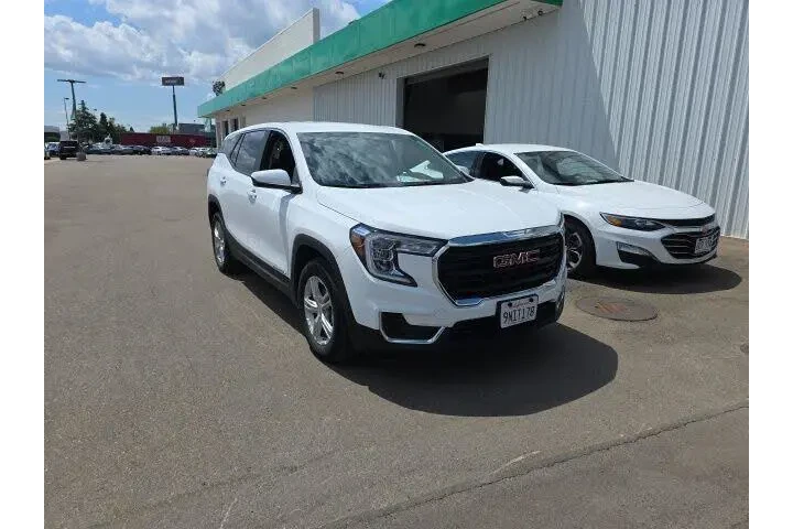 $21500 : GMC Terrain 2024 SLE 4dr SUV image 1