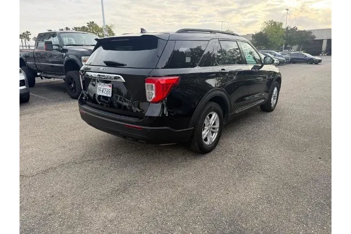 $28800 : Ford Explorer 2023 XLT 4dr S image 3