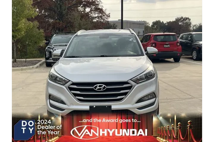 $13582 : Hyundai TUCSON 2017 AWD SE 4 image 2