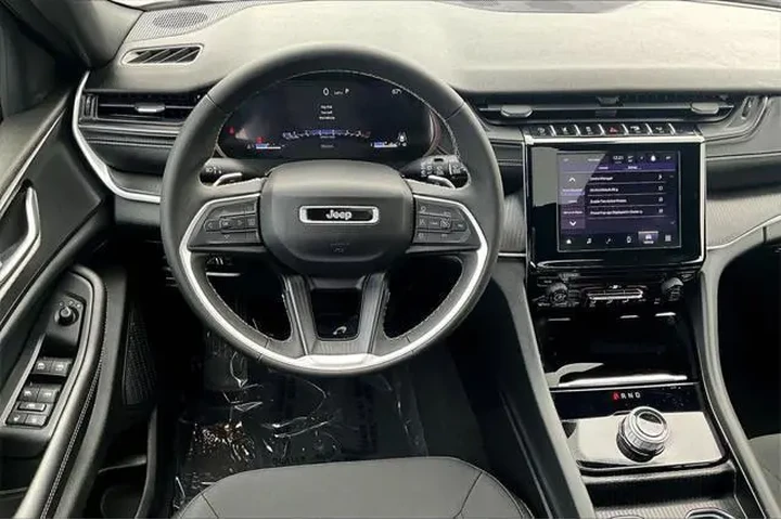 $29991 : Jeep Grand Cherokee L 2024 4 image 8