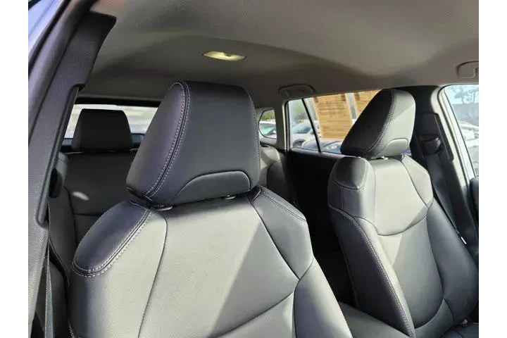 $26500 : Toyota Corolla Cross 2023 AW image 10