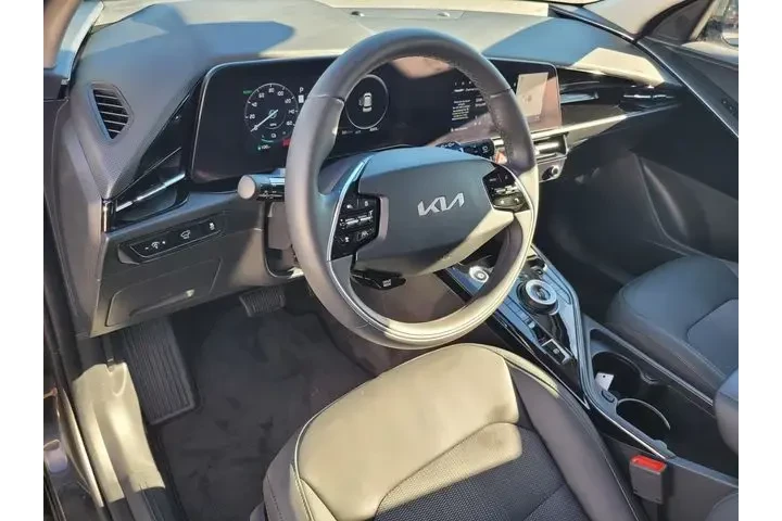 $26684 : Kia Niro EV 2025 Wind 4dr Cr image 9