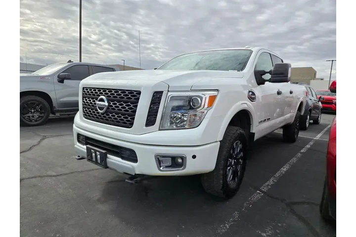 $24991 : Nissan Titan XD 2016 4x4 PRO image 2