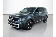 $29977 : Kia Telluride 2023 AWD S 4dr thumbnail