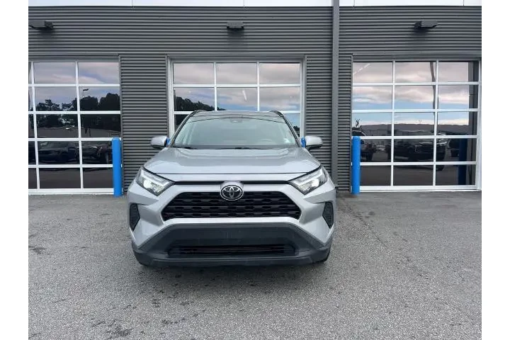 $23490 : Toyota RAV4 2023 XLE 4dr SUV image 5