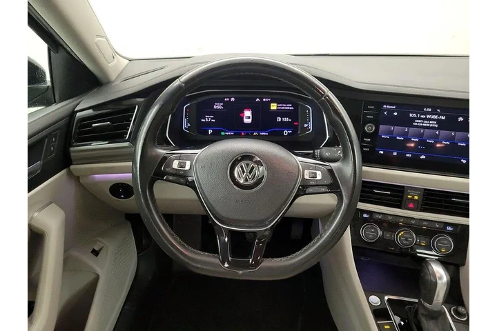 $16998 : Volkswagen Jetta 2019 SEL 4d image 10