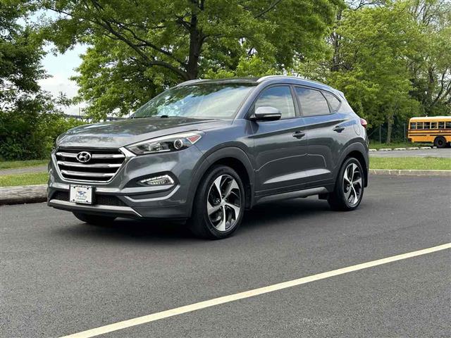 2016 Tucson Sport image 3