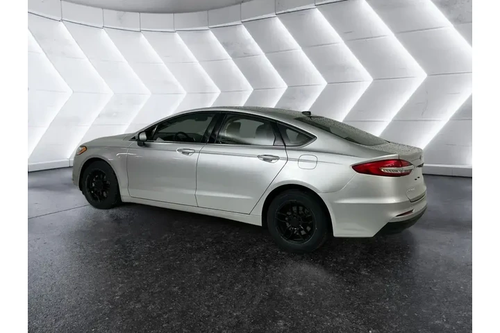 $16541 : Ford Fusion 2019 S 4dr Sedan image 6