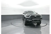 $25961 : Toyota Tacoma 2018 4x4 TRD P thumbnail