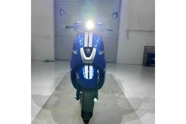 $600 : Peugeot super scooter image 4