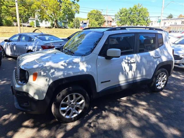 $12375 : 2018 JEEP RENEGADE image 5