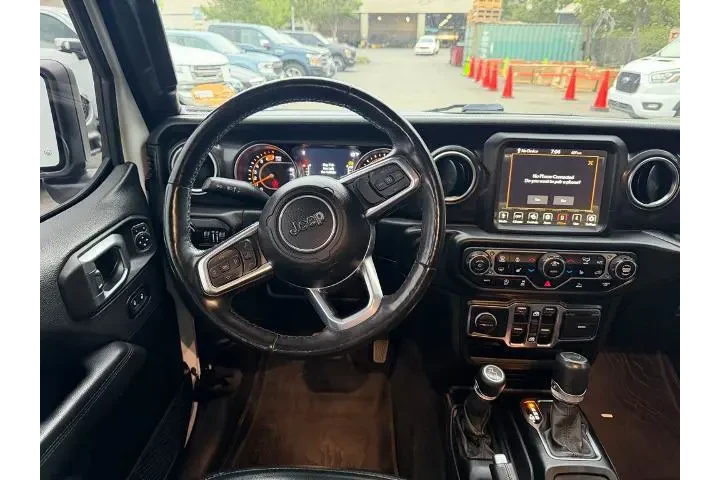 $29600 : Jeep Wrangler Unlimited 2021 image 5
