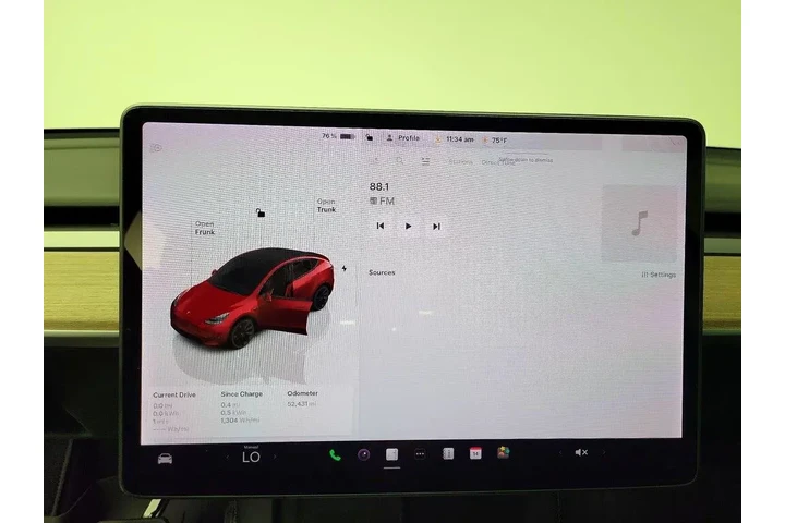 $30998 : Tesla Model Y 2022 AWD Long image 8
