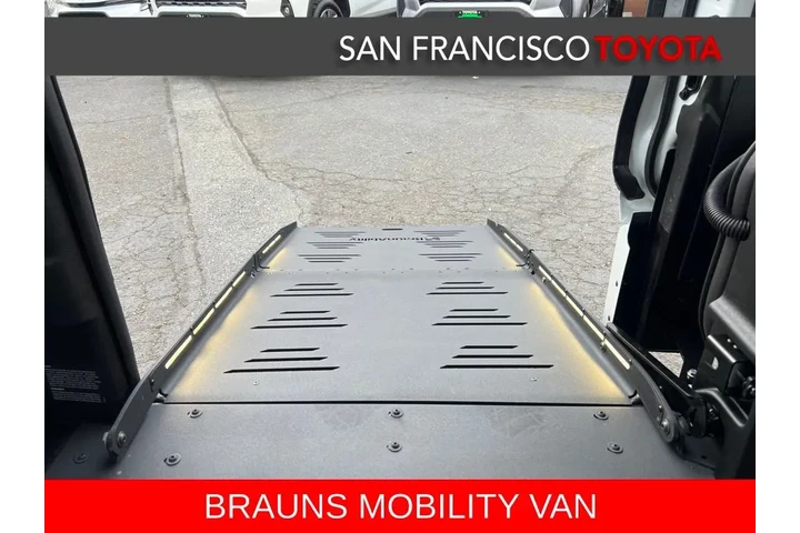 $83888 : 2025 Sienna XLE 8 Passenger image 4