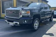 2019 GMC SIERRA DENALI 2500 4W en Los Angeles