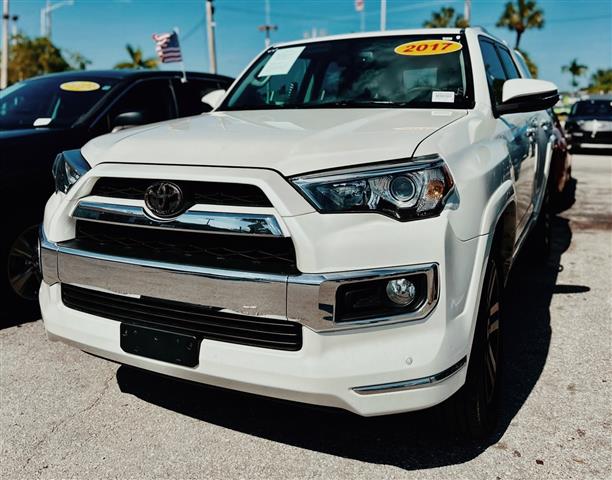 $29900 : 2017 4RUNNER LIMITED 4WD image 4