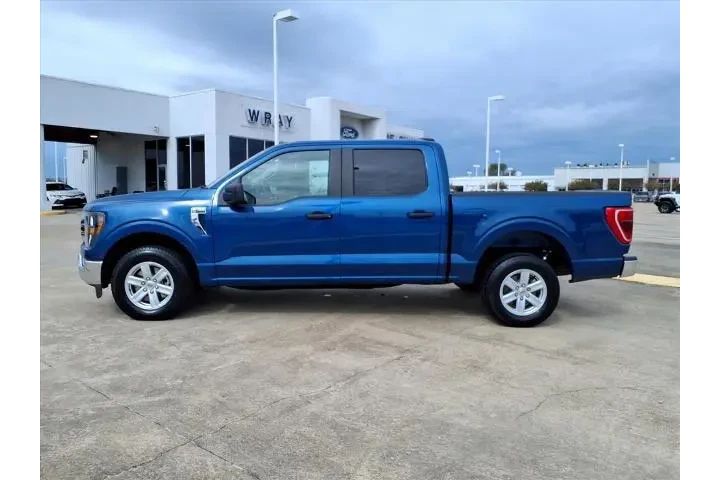 $32988 : Ford F-150 2023 4x2 XLT 4dr image 2