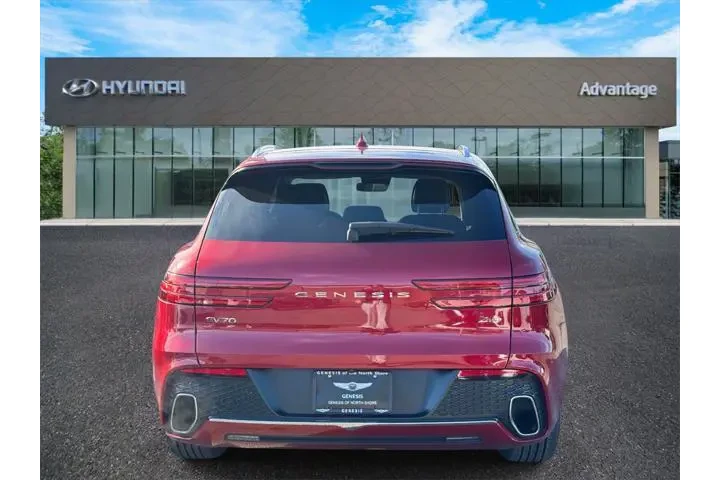 $37099 : Genesis GV70 2023 AWD 2.5T S image 6
