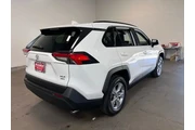 $31534 : Toyota RAV4 2025 AWD XLE 4dr thumbnail