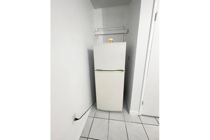 $850 : RENTO ESTUDIO EN MIRAMAR PKY image 5