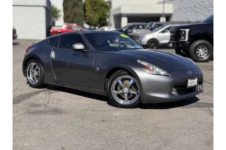 $18993 : Nissan 370Z 2011 Touring 2dr image 2