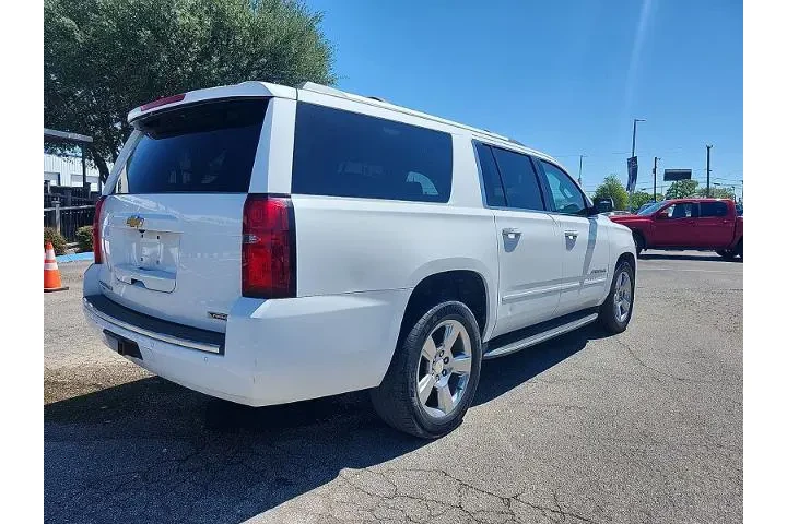 $20997 : Chevrolet Suburban 2017 4x2 image 3