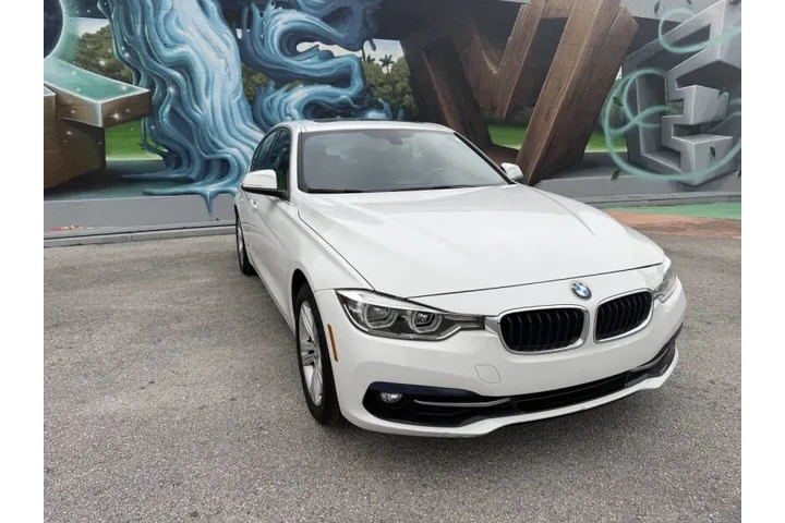 $13495 : 2018 BMW 3 Series 330i image 5