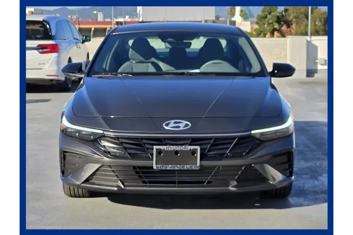 $25035 : Hyundai ELANTRA 2025 SEL Spo image 3
