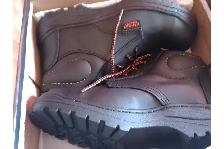 $900 : Zapatos de seguridad nuevos image 10