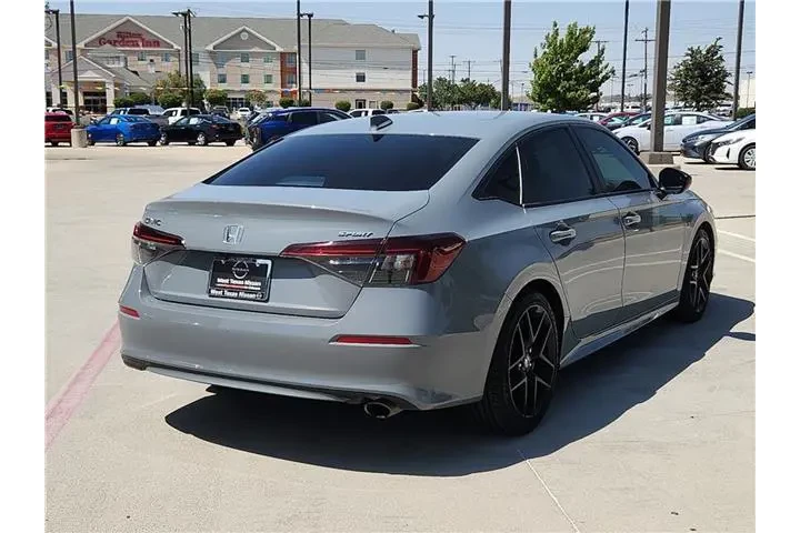 $28055 : Honda Civic 2025 Sport 4dr S image 4