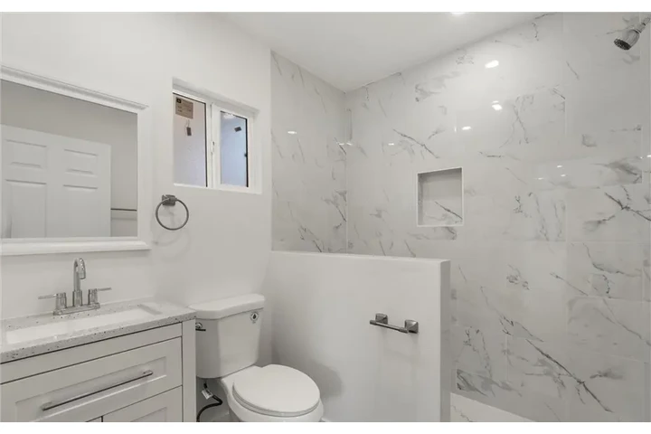 $1100 : Whittier, CA con acceso rápido image 3