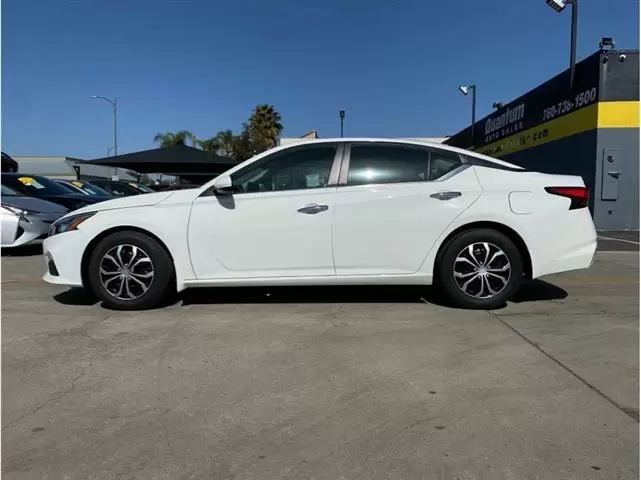 2020 Nissan Altima 2.5 image 1